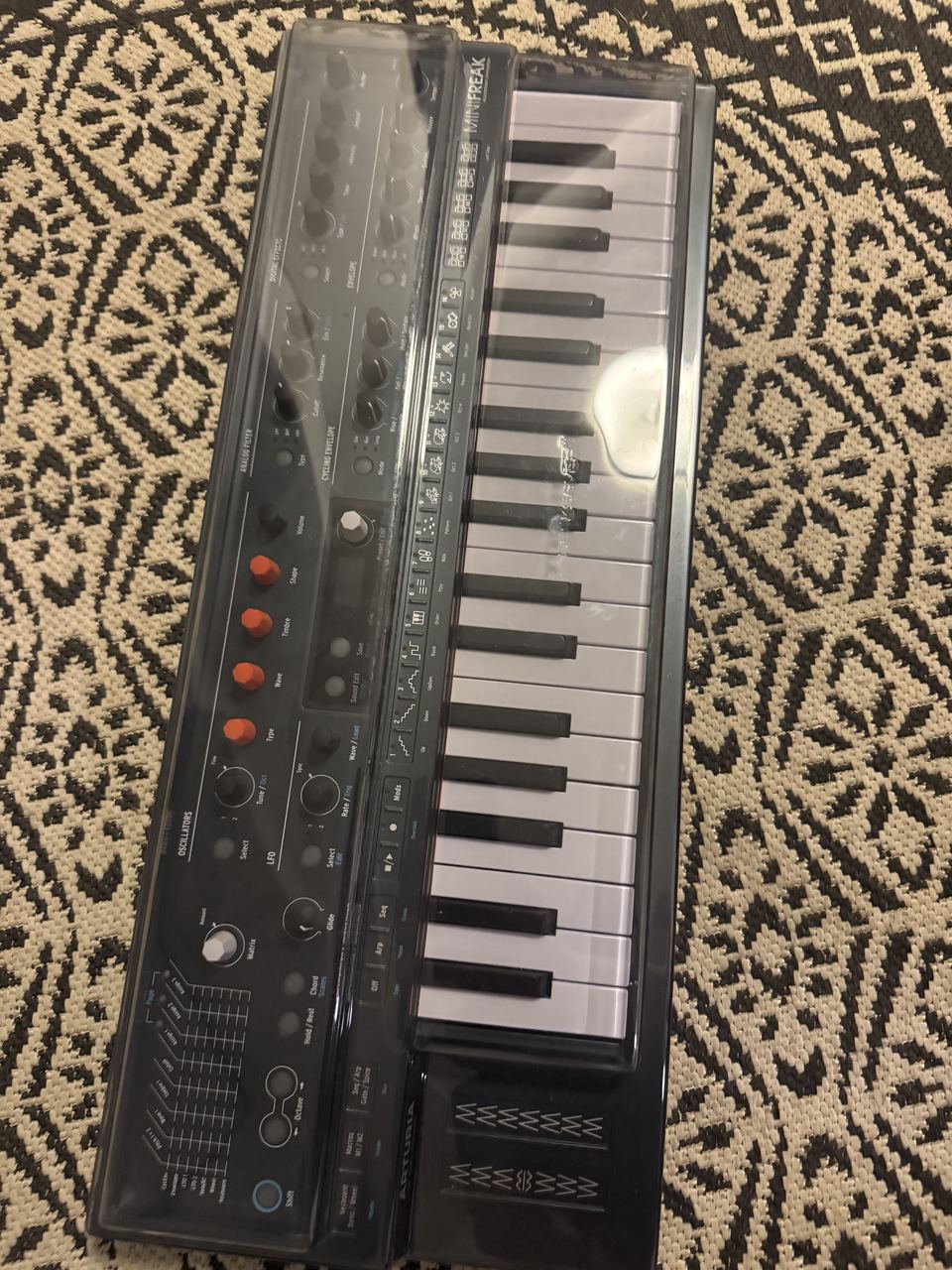 Arturia MiniFreak — 2